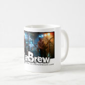DejaBrewバンドフルカラーのロゴのマグ コーヒーマグカップ (正面右)