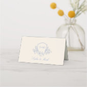 Delicate Blue Floral Monogrammed Crest プレイスカード (裏面)