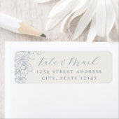 Delicate Blue Floral Wedding Return Address Labels ラベル (インサイチュ)