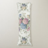 Delicate Hydrangea Flowers  ボディピロー (正面縦)