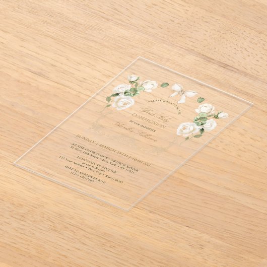 Delicate Ivory Roses Fr First Holy Communion アクリル招待状 (レイダウン)