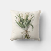 Delicate Watercolor White Tulip Bouquet クッション (正面)