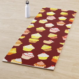 Delicious Decorated Birthday Cupcakes ヨガマット