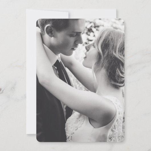 Delphinium紫色の花の場所の変結婚更 招待状 (裏面)