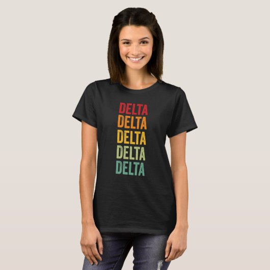 Delta County Colorado Rainbow Text Design Tシャツ (正面フル)