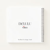 Delulu Vibes, Funny Aesthetic Quote Gift ノートブック (裏面)