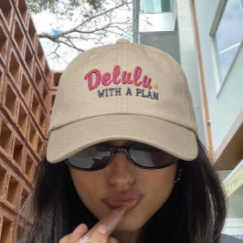 Delulu with a Plan Funny Embroidered Baseball Cap 刺繍入りキャップ
