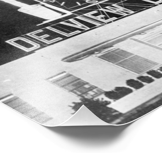 Delview Dairy at Night フォトプリント (角)