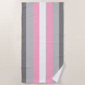 Demigirl国旗(デミガールプライド) （性別ID） ビーチタオル (正面)