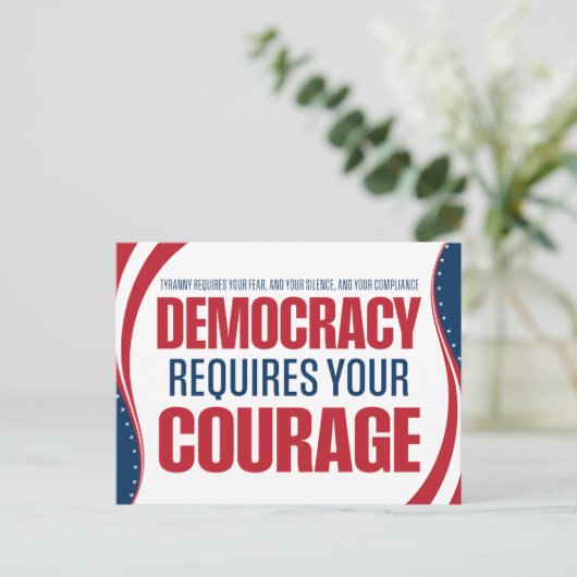 Democracy Requires Courage | Flag | ポストカード (スタンド正面)