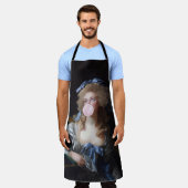 Demure with Pink Bubble Gum エプロン (着用した状態)