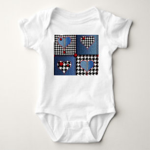 Denim Patchwork:シームレスなファブリックパターン ベビーボディスーツ