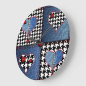 Denim Patchwork:シームレスなファブリックパターン ラージ壁時計 (傾斜)
