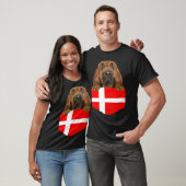 Denmark Flag Bloodhound Dog In Pocket Tシャツ (ユニセックス)