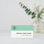 Dental Clinic Dentist Logo QR Code Soft Green 名刺 (スタンド正面)