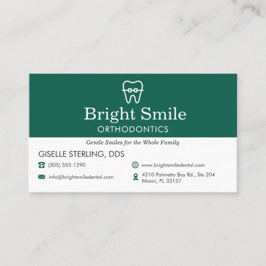 Dentist & Orthodontics Office Braces Logo 名刺 (正面)