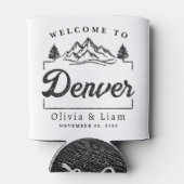 Denver Coloradoのミニマル結婚リストへようこそ 缶クーラー (裏面)