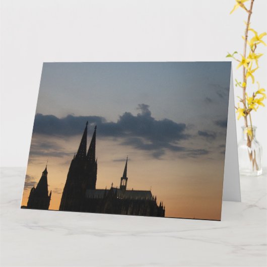 Der Kölner Dom und der vom alten Rathaus カード (黄色い花)