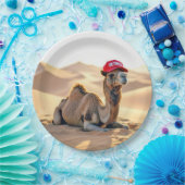 Desert Camel Wearing a Red Retired Cap ペーパープレート (パーティー)