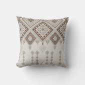 Desert Harmony – Brown Geometric Tribal  クッション (正面)