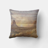 Desert Landscape Monument Valley And Cloudy Sky クッション (裏面)