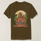 Desert Scene Cactus Skeleton Cowboy In Hat And Ham Tシャツ (デザイン正面)