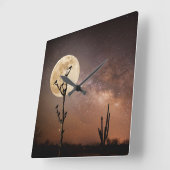 Deserts | Saguaro Cactus With Birds in Desert スクエア壁時計 (傾斜)