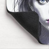  Dessin d'une jeune fille au regard envoûtant マウスパッド (コーナー)