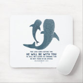 Deuteronomy 31_8 Whale Shark Christian Faith Pun O マウスパッド (マウス)