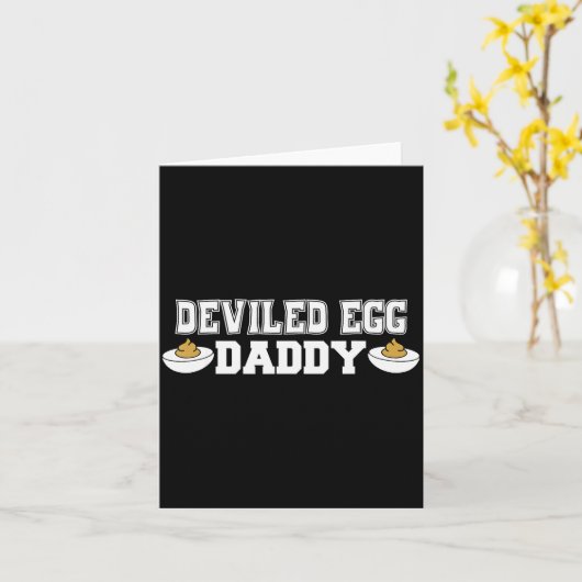 Deviled Egg Daddy - Funny Thanksgiving Deviled Egg カード (黄色い花)