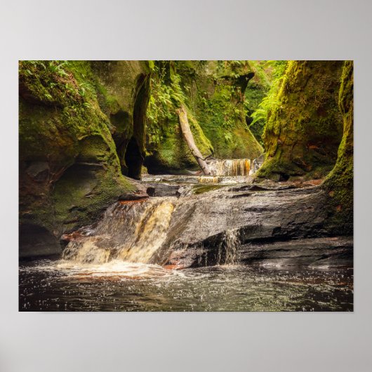 Devil's Pulpit ポスター (正面)