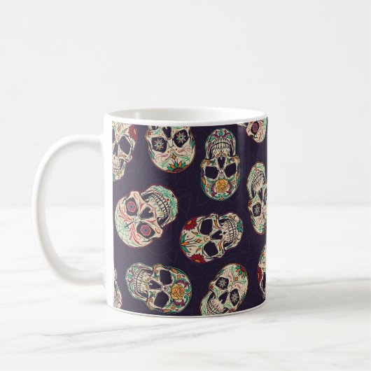 Dia de los muertosシームレスパターンとsugar sku コーヒーマグカップ (左)
