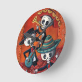 Dia de Los Muertos Skeletonのマリアッチのトリオ ラウンド壁時計 (傾斜)