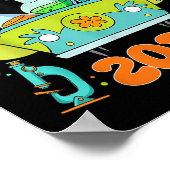 Diag Lab Week 2025のミステリーマシンMed L ポスター (角)