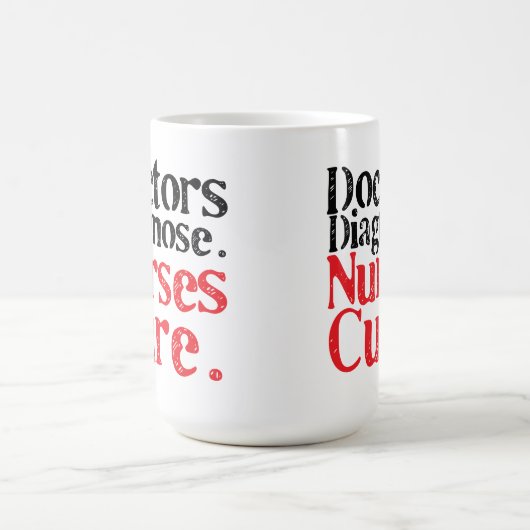 Diagnoseのナースの治療のコーヒー・マグ博士 コーヒーマグカップ (中央)