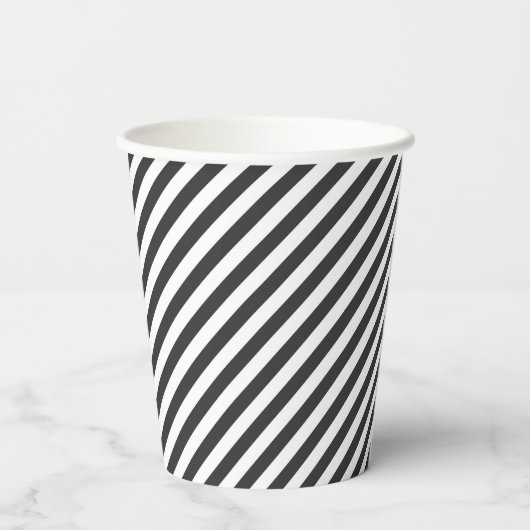 Diagonal black and white stripes  pattern 紙コップ (裏面)