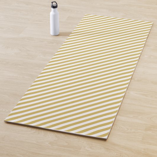 Diagonal golden yellow and white stripes pattern ヨガマット (インサイチュ)