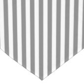 Diagonal gray and white stripes pattern ショートテーブルランナー (コーナー)