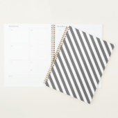 Diagonal gray and white stripes pattern プランナー手帳 (ディスプレー)