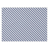 Diagonal navy blue and white stripes pattern テーブルクロス (正面(横))