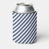 Diagonal navy blue and white stripes pattern 缶クーラー (缶裏面)