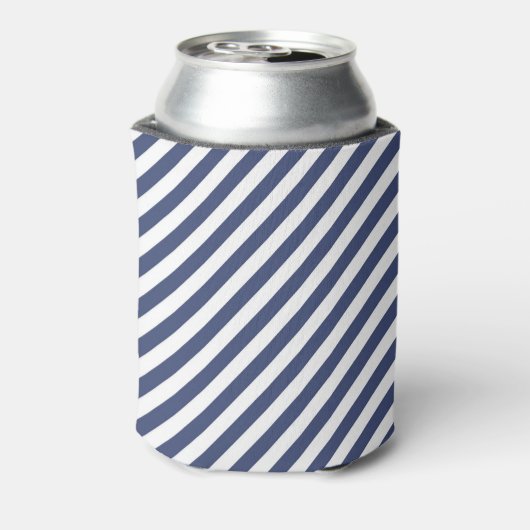 Diagonal navy blue and white stripes pattern 缶クーラー (缶裏面)