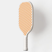 Diagonal orange and white stripes pattern ピックルボールラケット (左)
