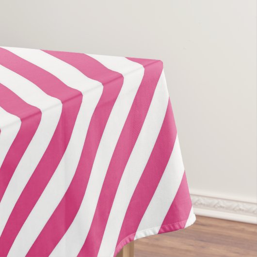 Diagonal pink and white stripes pattern テーブルクロス (インサイチュ)