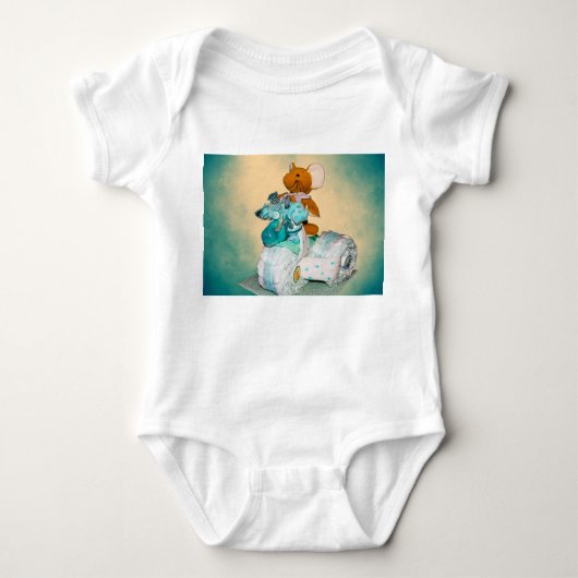 Diaper cake A diaper cake Tricycle with blue ribbo ベビーボディスーツ (正面)