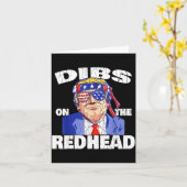 Dibs On The Redhead Shirt Funny St Patricks Day Pr カード (黄色い花)