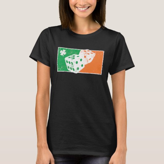 Dice Game St Patrick's Day Irish Flag C Distressed Tシャツ (正面)