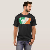 Dice Game St Patrick's Day Irish Flag C Distressed Tシャツ (正面フル)