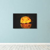 Die gelbe Rose キャンバスプリント (インサイチュ (ウッドフロア))