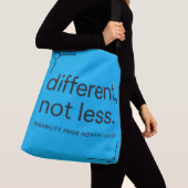 Different, Not Less | シンプルな障害者プライド クロスボディバッグ (クローズアップ)